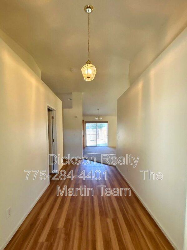 210 Emigrant Way - Photo 2 of 17