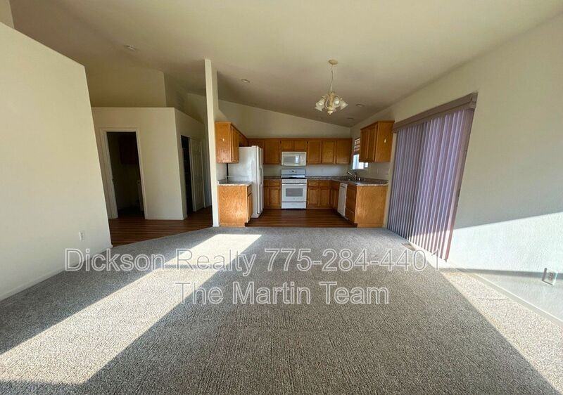 210 Emigrant Way - Photo 3 of 17