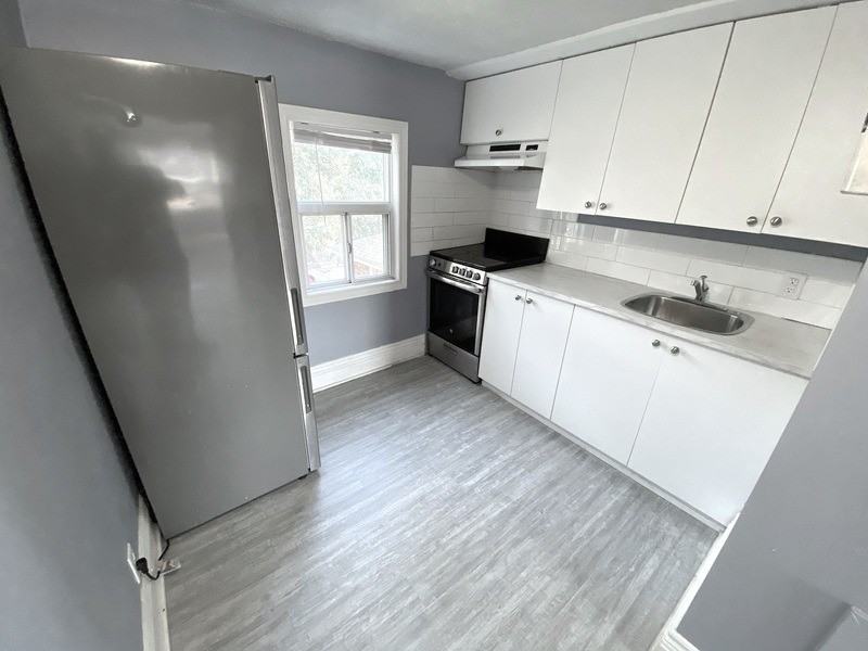 485 Fennell Ave E #3 - Photo 3 of 11