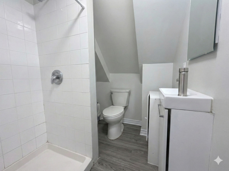 99 Mary St #3 - Photo 3 of 8