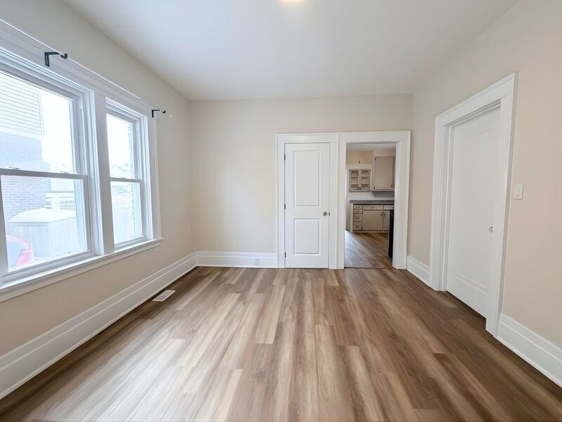 47 Superior St - Photo 7 of 25