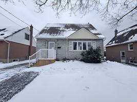 featured image of 22 East 44th St