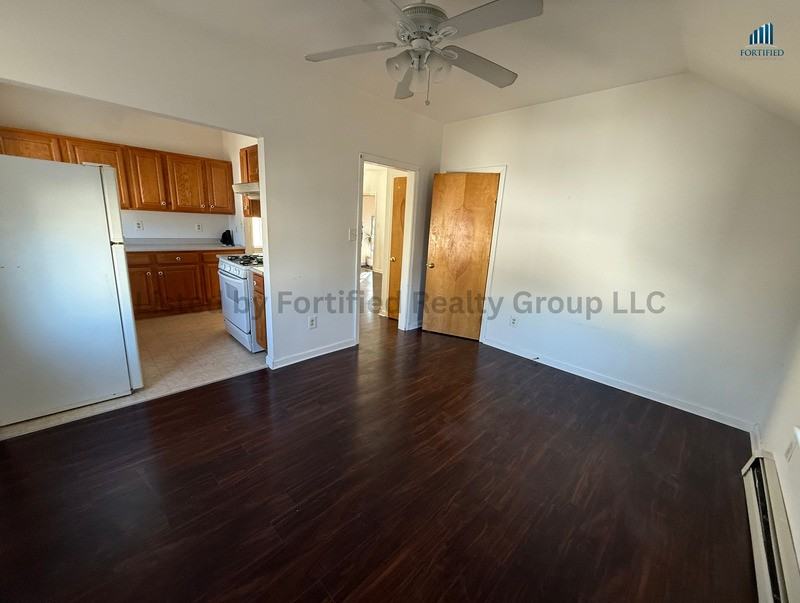 624 Orswell St #3 - Photo 5 of 8