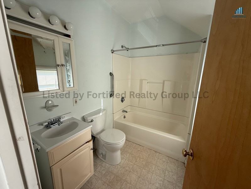 624 Orswell St #3 - Photo 7 of 8