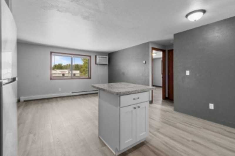 1534 Moraine Ter - Photo 6 of 19