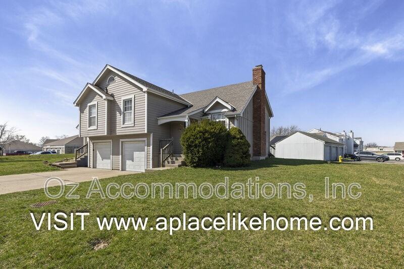 530 Se Hampton St - Photo 4 of 50