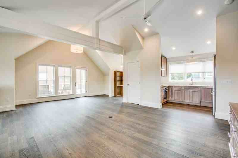 718 William St - Photo 2 of 22