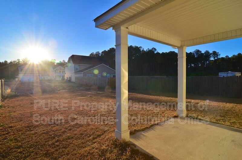 1033 Congaree Pointe Dr - Photo 6 of 37