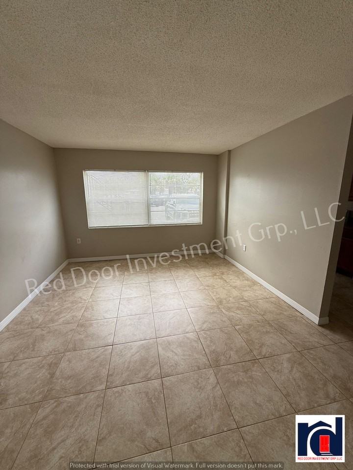 1 & 2 Bedrooms Available Minutes from the River - Photo 6 of 23