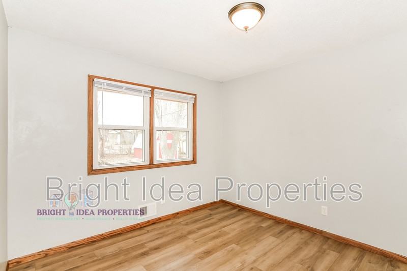 9602 Pleasant Ave S - Photo 7 of 15