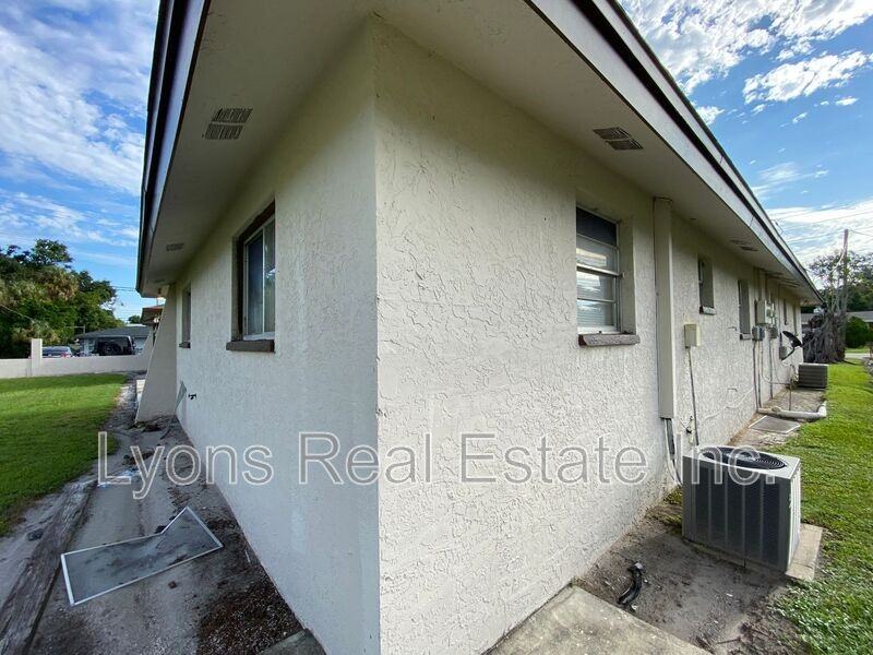 1916 High St - Photo 2 of 14