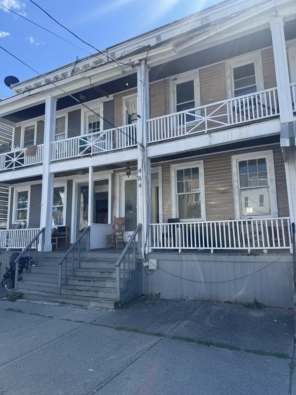 484 Washington Ave