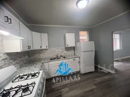 featured image of 3904 Deodar St