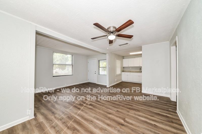 214 W Humphrey St - Photo 5 of 19