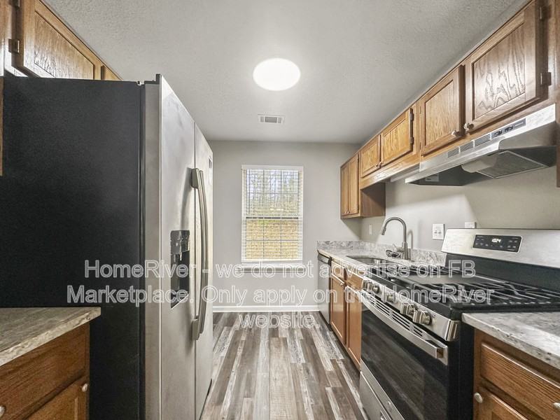 2380 Union Point Jct - Photo 4 of 22