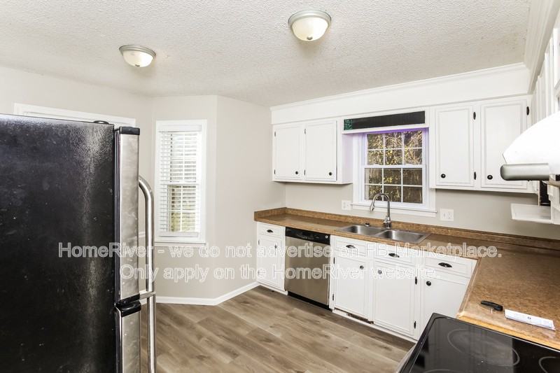 248 Woodwinds Dr - Photo 6 of 21