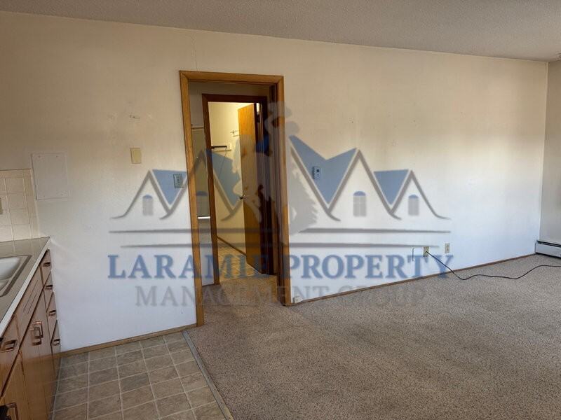 610 S 6th St #A - Photo 5 of 9