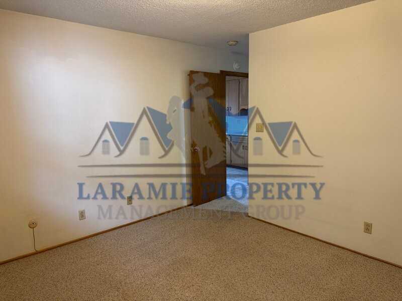 610 S 6th St #A - Photo 6 of 9