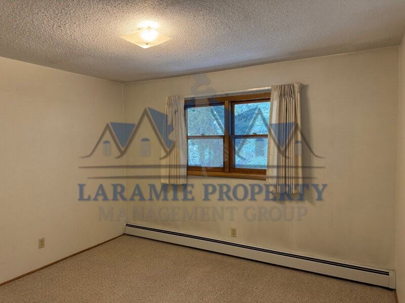 610 S 6th St #A - Photo 7 of 9