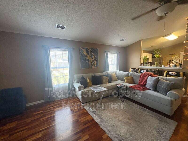 1335 Pinyon Pine Dr - Photo 3 of 14