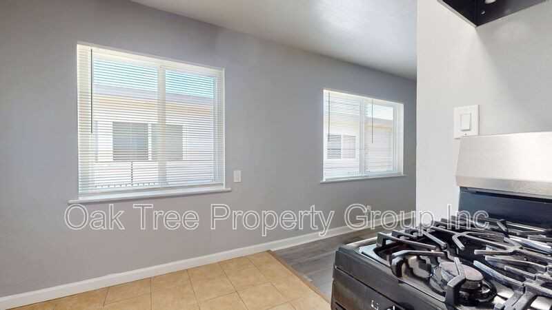 824 15th St #6 - Photo 7 of 18