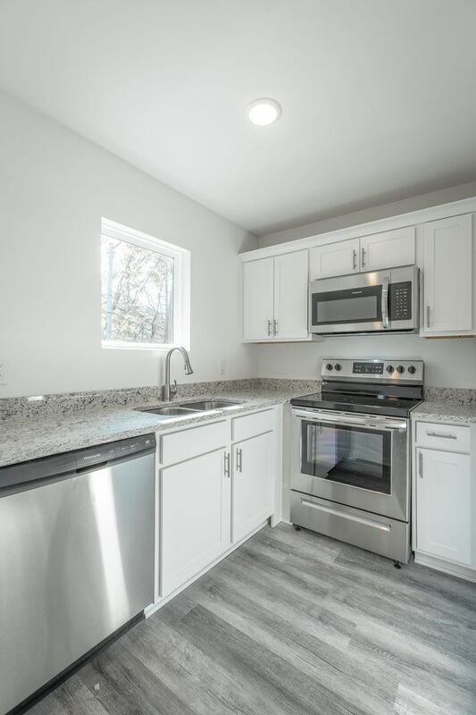 73 Shallowford Rd #9 - Photo 7 of 32