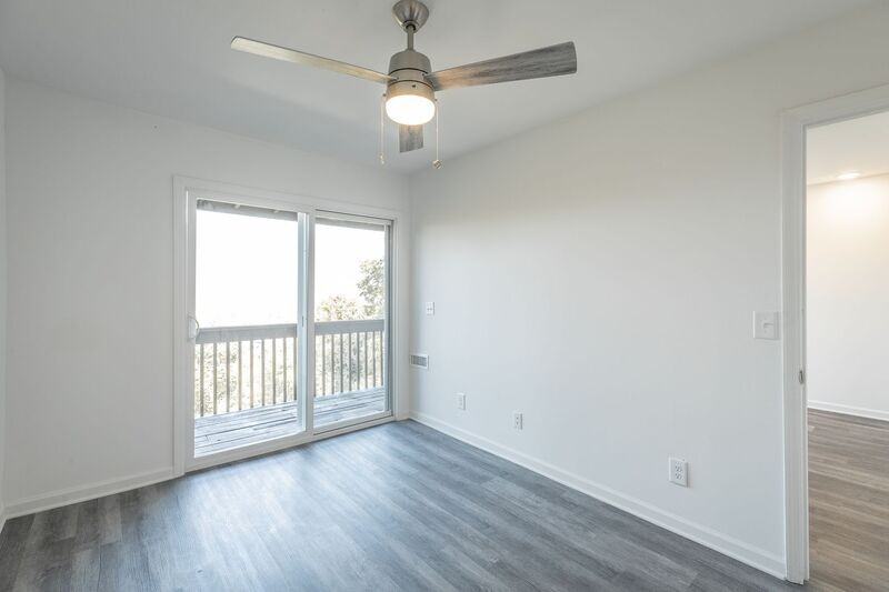 73 Shallowford Rd #4 - Photo 6 of 32