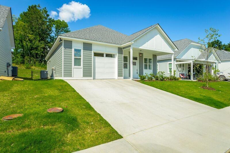 549 Strong Ave - Photo 2 of 36