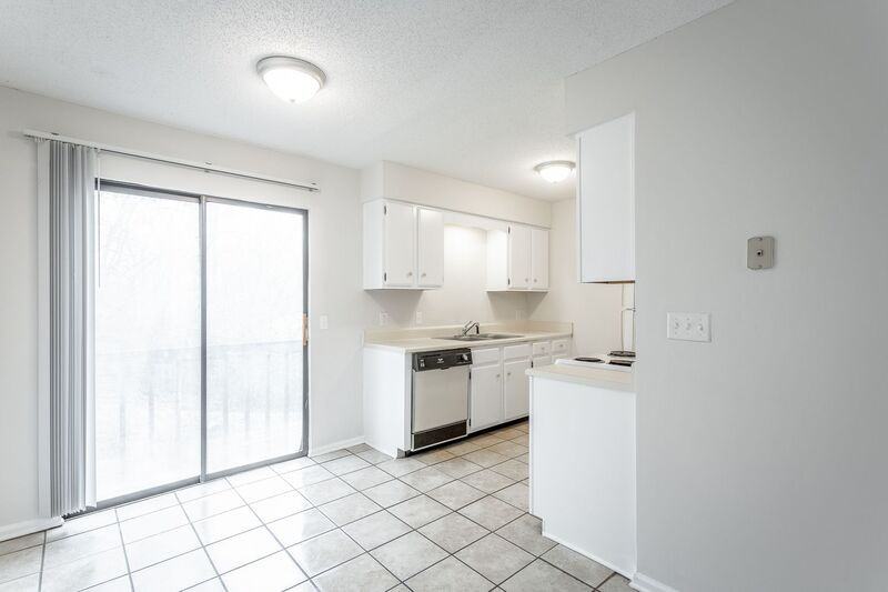 121 Goodson Ave #F - Photo 7 of 23