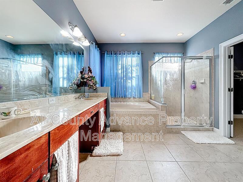 2679 Lakebreeze Ln S - Photo 5 of 20