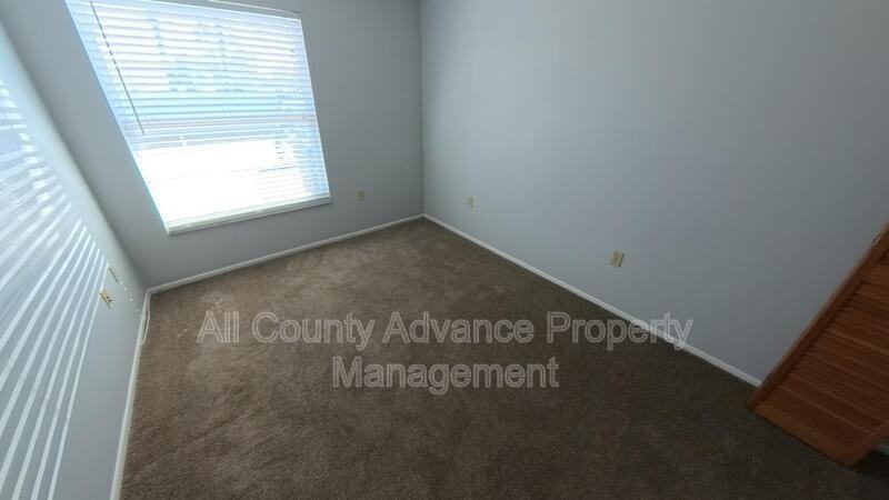 6189 Chesham Dr - Photo 6 of 12