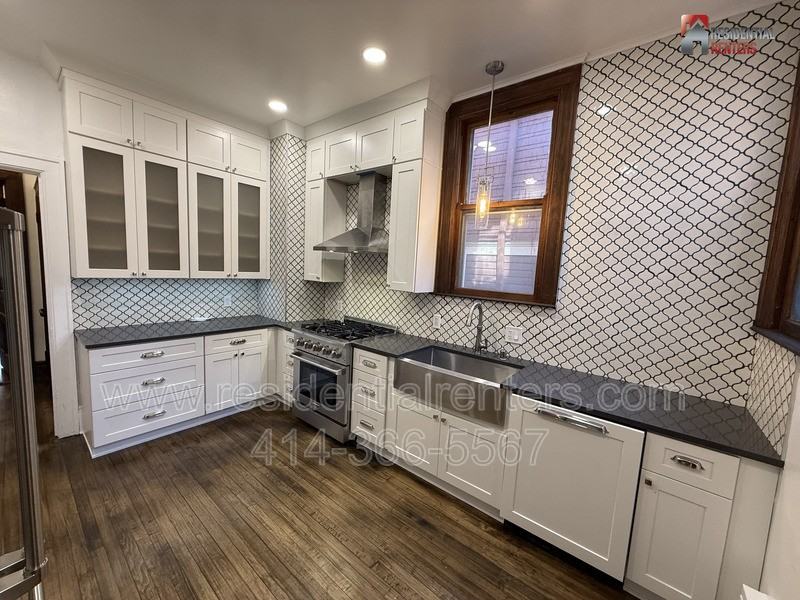 1155 N 21st St - Photo 7 of 22