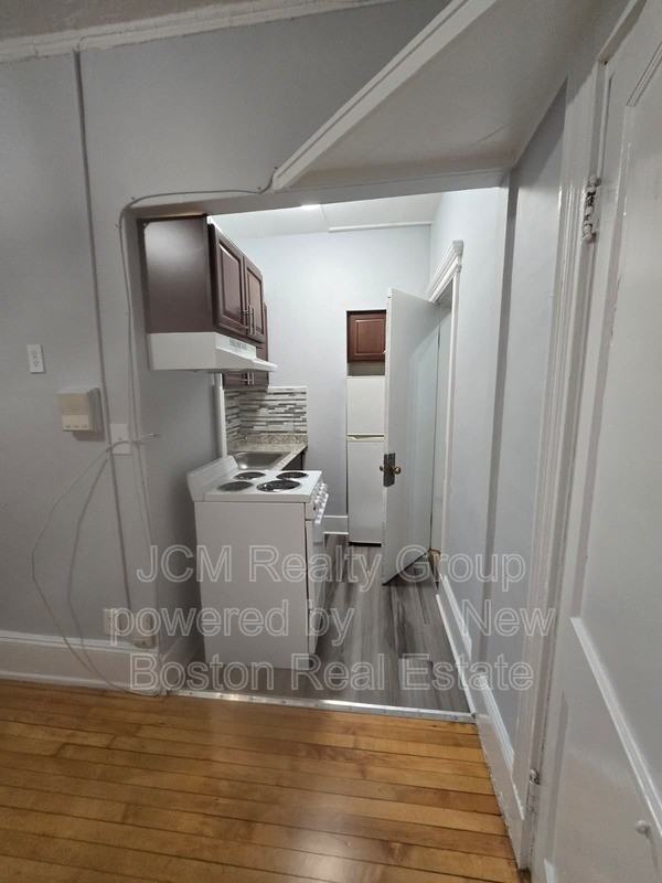 135 Ocean St - Photo 2 of 10