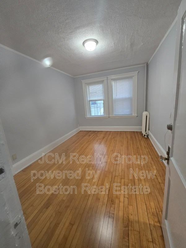 135 Ocean St - Photo 5 of 10