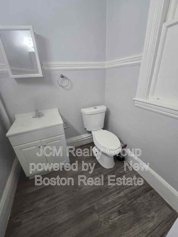 135 Ocean St - Photo 6 of 10