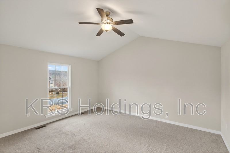 6093 Flintstone Dr - Photo 7 of 12