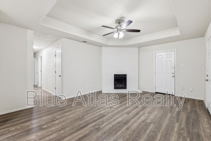 6338 Mark Ct - Photo 4 of 24