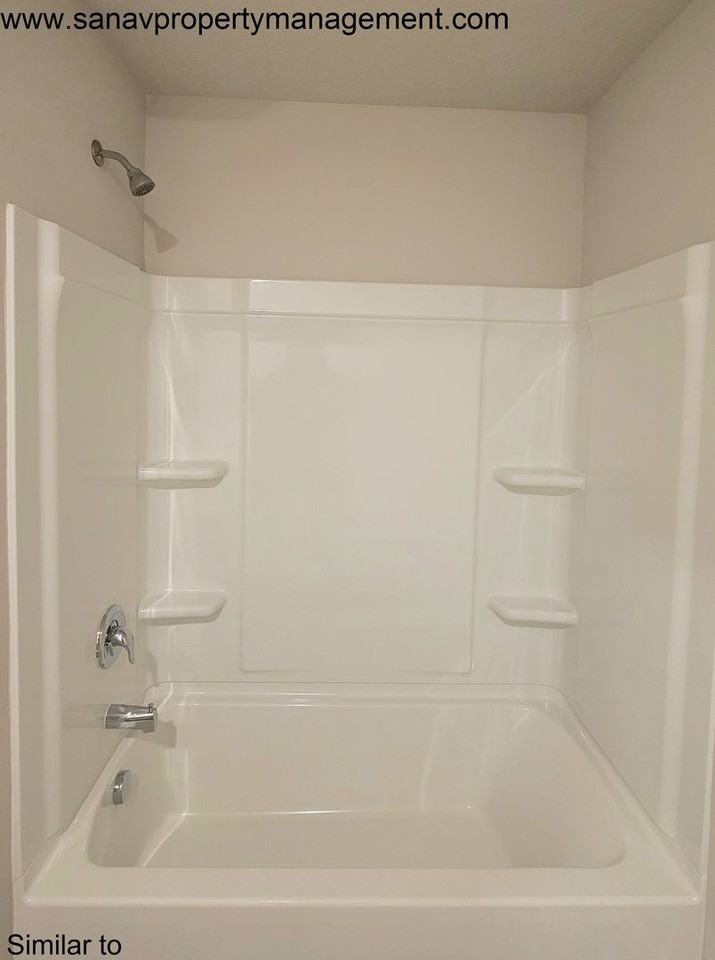 1104 Cove St Se - Photo 7 of 10