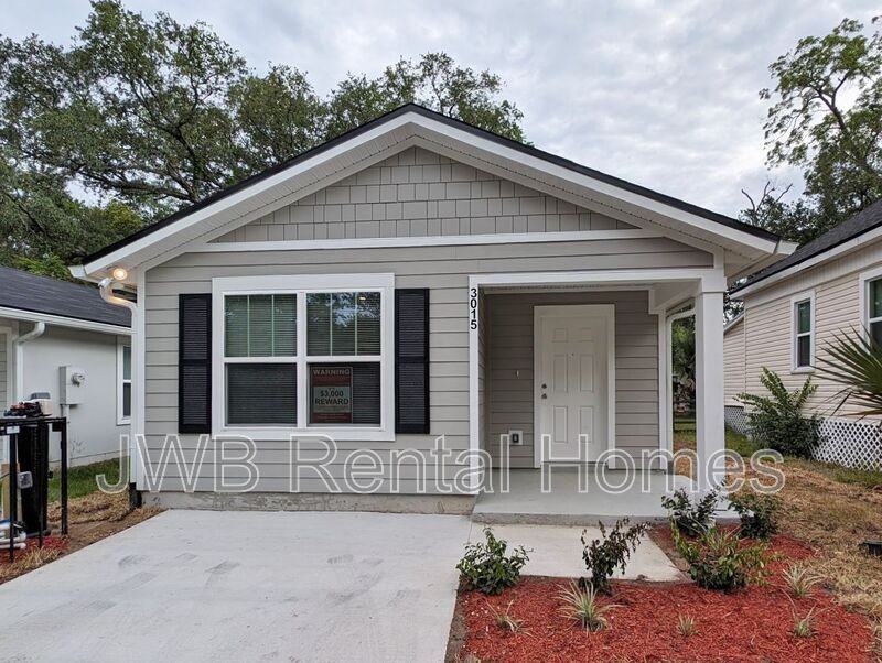 3015 Dignan St - Photo 2 of 13