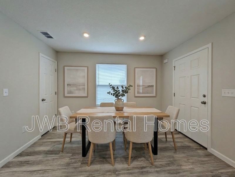 3015 Dignan St - Photo 6 of 13