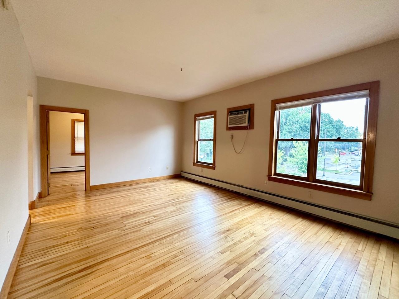 Emerson Manor Flats - Photo 4 of 14