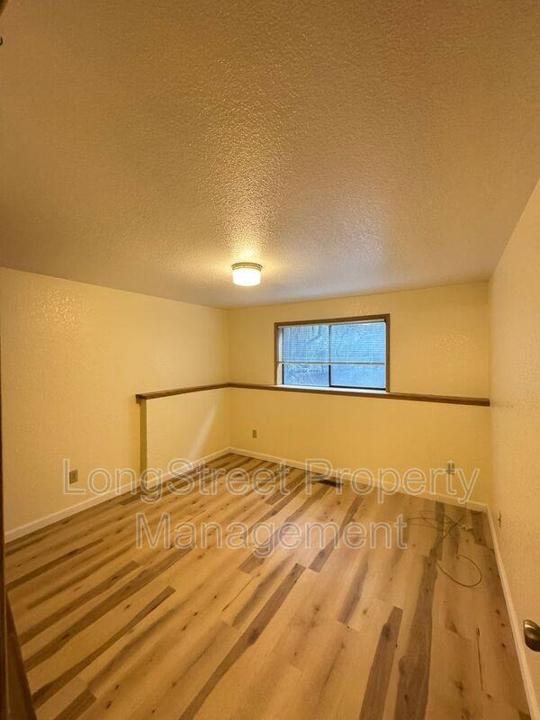 2550 Nw Princess St #105 - Photo 6 of 33