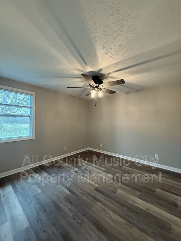 3104 Brickdale Ln #B - Photo 5 of 11