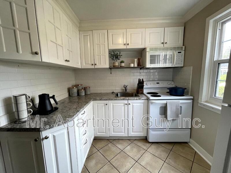 97 Wood St #1 - Photo 3 of 13