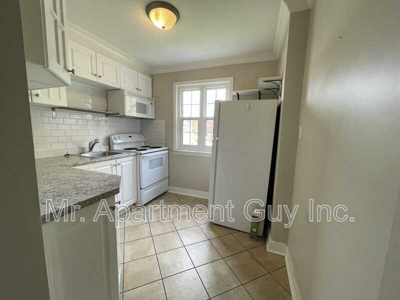 97 Wood St #1 - Photo 6 of 13