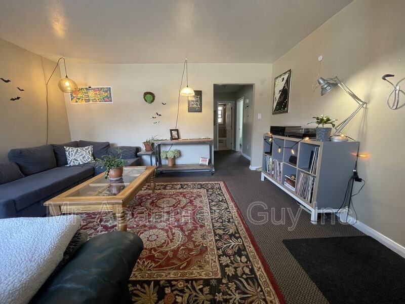 168 Moore Ave S - Photo 4 of 22