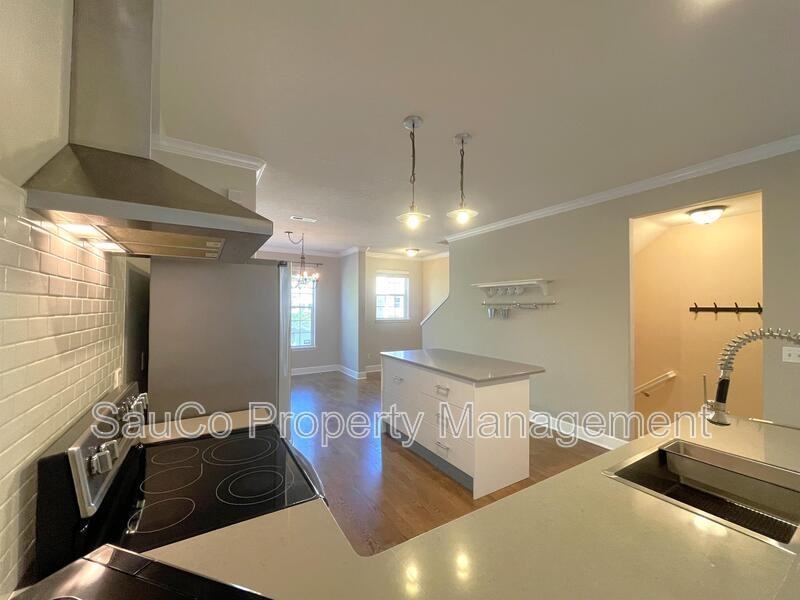 20018 Sw Monson St - Photo 3 of 17