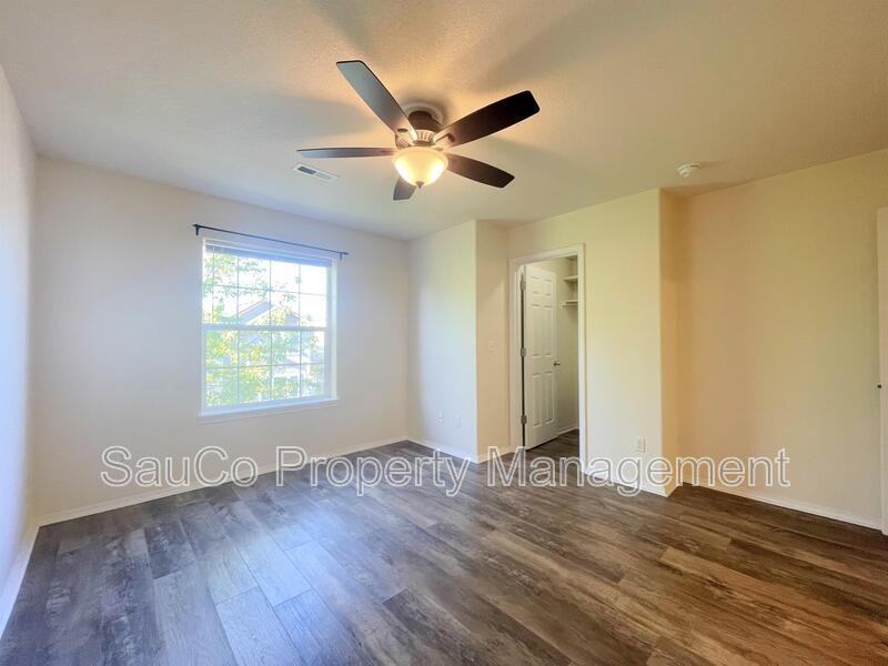 20018 Sw Monson St - Photo 6 of 17