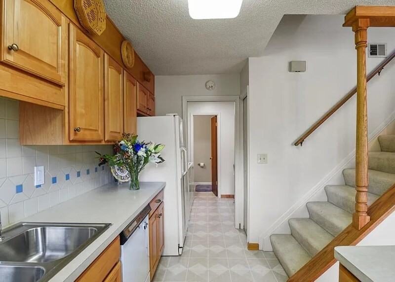 1708 S Lee St - Photo 5 of 15