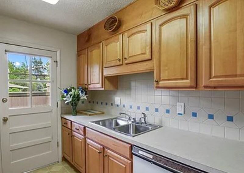 1708 S Lee St - Photo 6 of 15